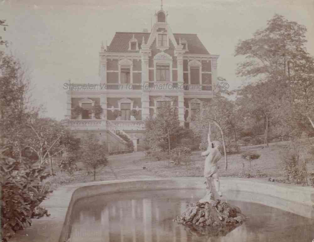 Die 1904 errichtete Villa Krockhaus, vom Garten aus betrachtet
